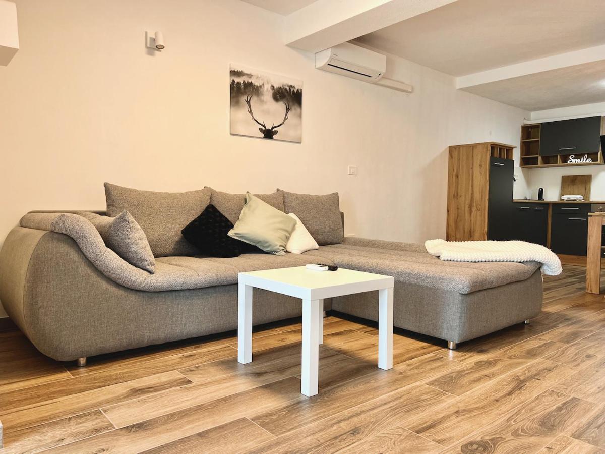 Apartment Zen Zgornje Skofije Exterior foto